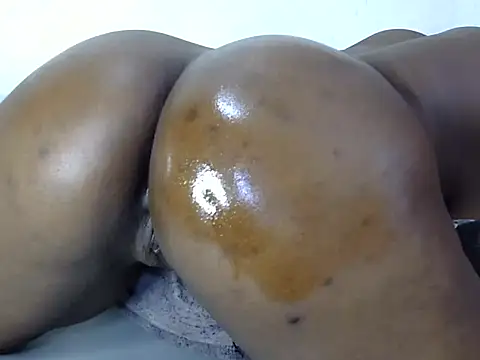 Erotic vybez  online show from December 18, 2025, 6:41 am