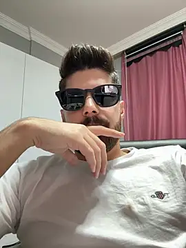 berke3424 online show from February 7, 2026, 12:58 am