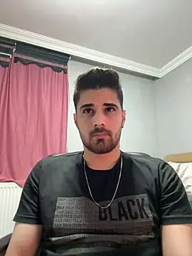 berke3424 online show from April 23, 2026, 10:45 pm