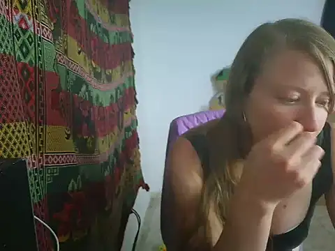 arianna blonde online show from February 21, 2026, 2:34 am