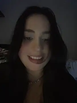 Snapshot of pudizinhaa_ chatting on April 8, 2026, 5:29 am pudizinhaa online show from April 8, 2026, 5:29 am