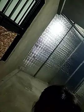 Snapshot of kat2026 chatting on December 17, 2025, 12:44 pm kat2026 online show from December 17, 2025, 12:44 pm