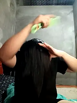 Snapshot of kat2026 chatting on December 19, 2025, 5:36 am kat2026 online show from December 19, 2025, 5:36 am