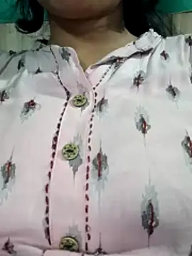 teena-11 online show from May 15, 2026, 1:40 pm