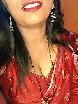 Snapshot of Rachu_love chatting on April 19, 2026, 6:21 pm Rachu love online show from April 19, 2026, 6:21 pm