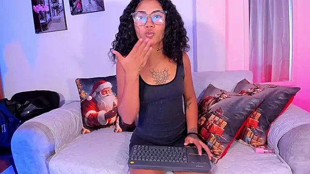 Paulete  W online show from December 15, 2025, 1:15 pm