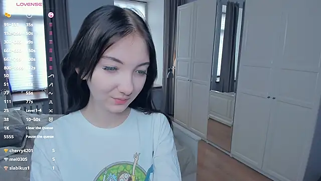 Snapshot of JanettVeld chatting on December 14, 2025, 9:03 am JanettVeld online show from December 14, 2025, 9:03 am