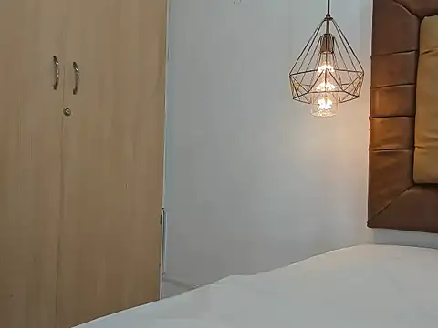 Scarlett 0594 online show from December 18, 2025, 2:45 pm