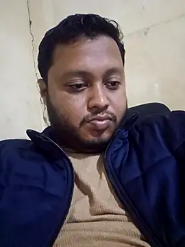 Snapshot of SHARIF12123 chatting on December 15, 2025, 12:53 pm SHARIF12123 online show from December 15, 2025, 12:53 pm