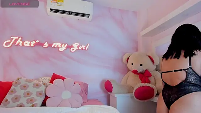 EVANGELIINE 21 online show from February 6, 2026, 6:55 pm