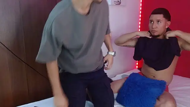 Snapshot of top_jax1 chatting on February 21, 2026, 7:37 pm top jax1 online show from February 21, 2026, 7:37 pm