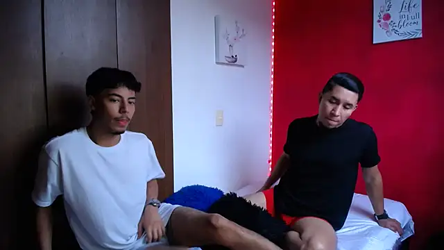 Snapshot of top_jax1 chatting on February 25, 2026, 10:41 pm top jax1 online show from February 25, 2026, 10:41 pm