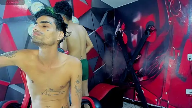 Snapshot of Hot_Boys_Without_Limits chatting on December 14, 2025, 4:18 am Hot Boys Without Limits online show from December 14, 2025, 4:18 am