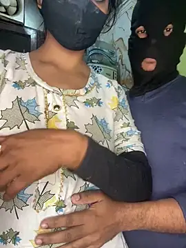 Snapshot of HOT-CUPAL22 chatting on December 17, 2025, 2:06 am HOT-CUPAL22 online show from December 17, 2025, 2:06 am