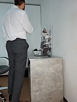 Lovebackground online show from December 11, 2024, 11:08 am