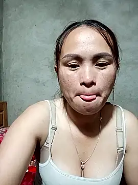 ngaytho004 online show from February 13, 2026, 12:12 pm