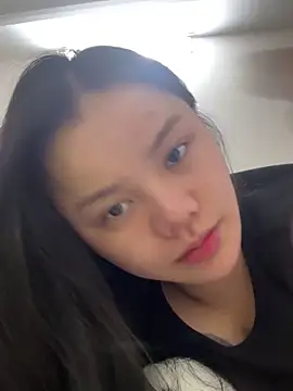 Snapshot of leo-kitty chatting on December 18, 2025, 10:32 am leo-kitty online show from December 18, 2025, 10:32 am