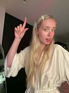 SunnyShiney online show from April 2, 2026, 3:20 pm