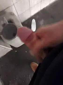 Snapshot of Mar81 chatting on February 11, 2026, 1:38 pm Mar81 online show from February 11, 2026, 1:38 pm