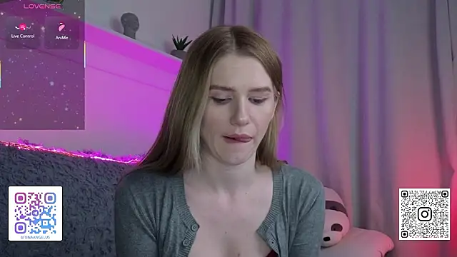 Snapshot of TinaAngel chatting on February 2, 2026, 1:04 am TinaAngel online show from February 2, 2026, 1:04 am