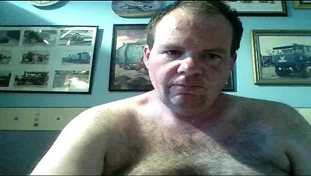 mrhardcock12 online show from April 25, 2026, 2:14 pm