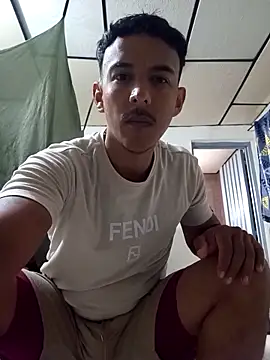 Snapshot of Marshallbronnxx chatting on February 24, 2026, 8:18 pm Marshallbronnxx online show from February 24, 2026, 8:18 pm