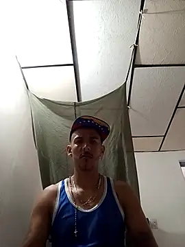 Snapshot of Marshallbronnxx chatting on April 1, 2026, 9:56 pm Marshallbronnxx online show from April 1, 2026, 9:56 pm