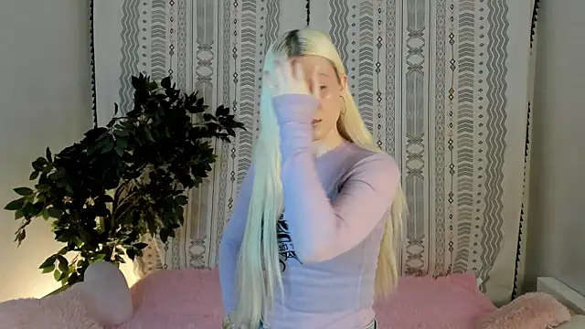 LoganCogdill online show from December 19, 2025, 7:26 am