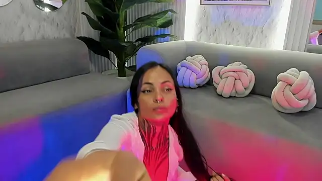 cheekybitch  online show from January 8, 2026, 3:09 am