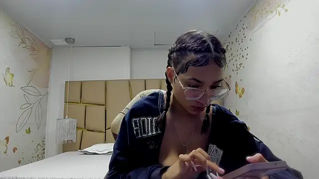 Snapshot of Jadde_Greyy_ chatting on January 14, 2026, 2:50 am Jadde Greyy online show from January 14, 2026, 2:50 am