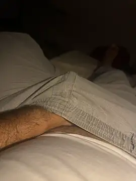 Snapshot of Night_outcam chatting on April 5, 2026, 8:39 pm Night outcam online show from April 5, 2026, 8:39 pm