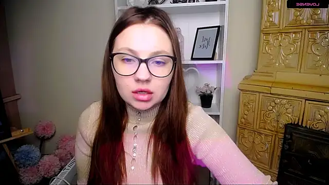 Snapshot of LiliaErmi chatting on December 18, 2025, 6:08 am LiliaErmi online show from December 18, 2025, 6:08 am