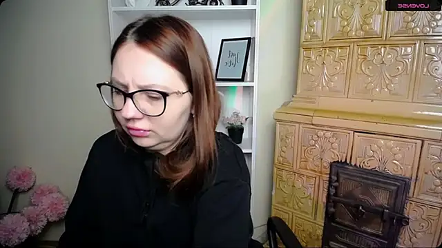 LiliaErmi online show from February 6, 2026, 7:02 am