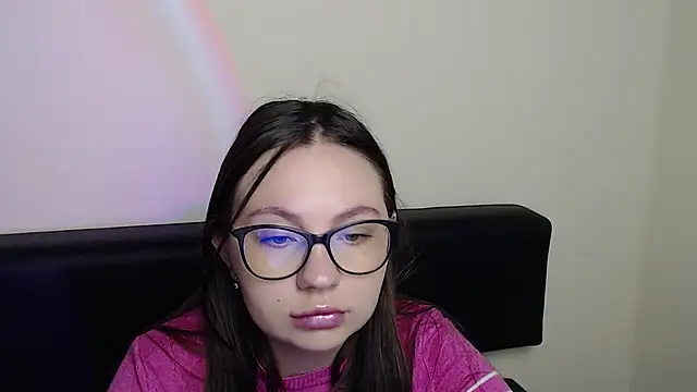 Snapshot of LiliaErmi chatting on June 13, 2026, 6:11 am LiliaErmi online show from June 13, 2026, 6:11 am