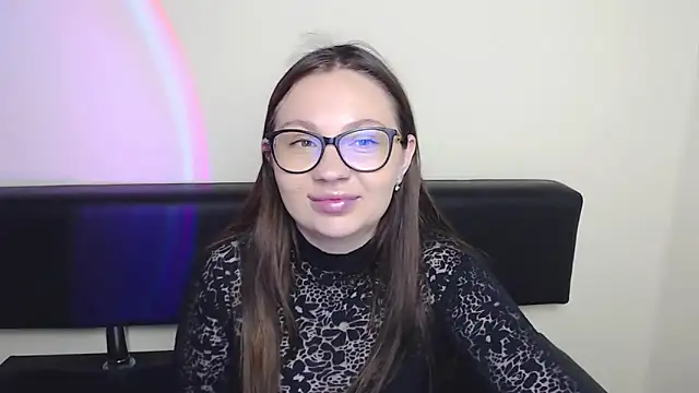 Snapshot of LiliaErmi chatting on June 18, 2026, 6:24 am LiliaErmi online show from June 18, 2026, 6:24 am