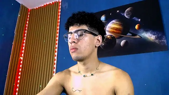 Snapshot of black_men9 chatting on February 10, 2026, 12:04 am black men9 online show from February 10, 2026, 12:04 am