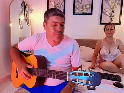 Snapshot of DanteYCeleste chatting on December 16, 2025, 8:03 pm DanteYCeleste online show from December 16, 2025, 8:03 pm