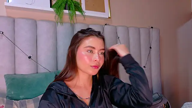 Miia Anderson online show from March 23, 2026, 12:31 pm