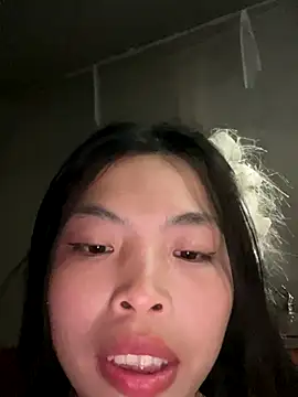 Snapshot of lux-su chatting on December 22, 2025, 3:42 pm lux-su online show from December 22, 2025, 3:42 pm