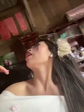 lux-su online show from March 18, 2026, 2:47 am