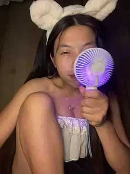 Snapshot of lux-su chatting on May 25, 2026, 3:51 pm lux-su online show from May 25, 2026, 3:51 pm
