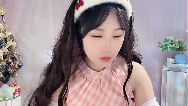 Snapshot of Pinkgirl520 chatting on December 21, 2025, 1:46 am Pinkgirl520 online show from December 21, 2025, 1:46 am