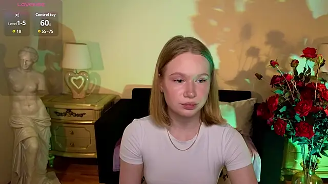 RebeccaLewis online show from December 15, 2025, 11:25 am