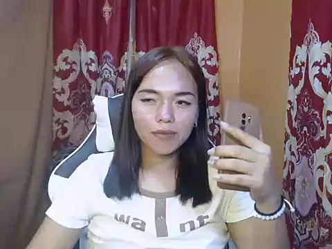 Snapshot of ur_lovelyjessy chatting on December 20, 2025, 2:02 pm ur lovelyjessy online show from December 20, 2025, 2:02 pm