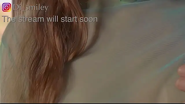 Snapshot of di_smileyone chatting on June 1, 2026, 2:24 am di smileyone online show from June 1, 2026, 2:24 am