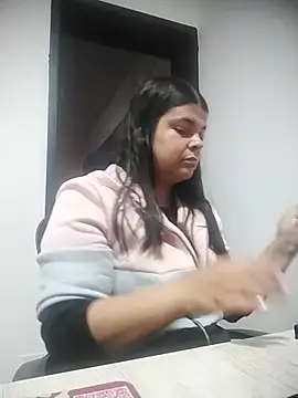 AngeSofia44 online show from December 18, 2025, 1:39 pm