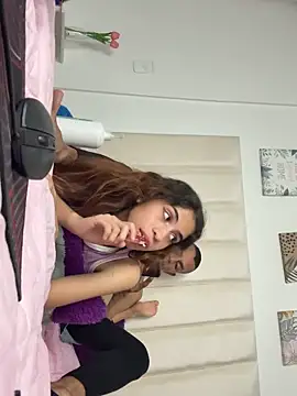 DominicyKimLia online show from December 18, 2025, 4:40 am