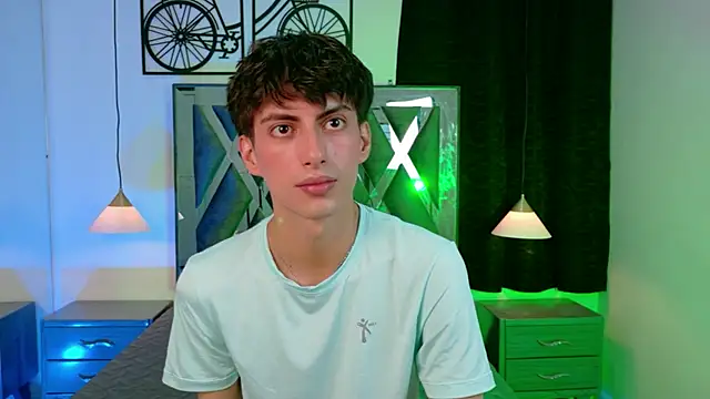 Snapshot of Martin_Williams chatting on January 10, 2026, 12:29 pm Martin Williams online show from January 10, 2026, 12:29 pm