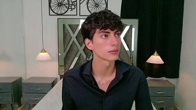 Snapshot of Martin_Williams chatting on February 9, 2026, 7:29 pm Martin Williams online show from February 9, 2026, 7:29 pm