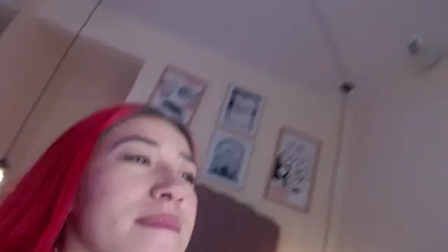 Snapshot of Celestee15_ chatting on December 17, 2025, 11:27 am Celestee15 online show from December 17, 2025, 11:27 am